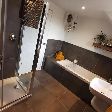 Villa Pheasants Retreat With Hot Tub And Fire Pit Trefnant Exterior foto